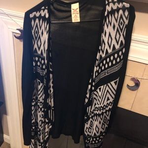 Black and white Shaw